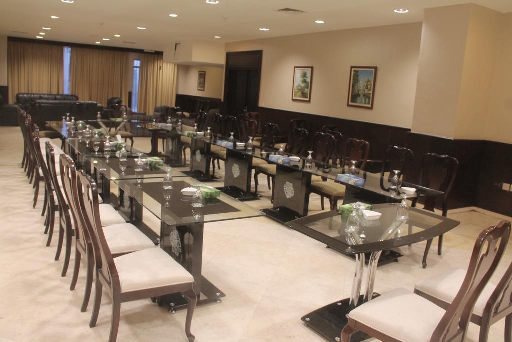 Le Vendome Hotel Amman Esterno foto
