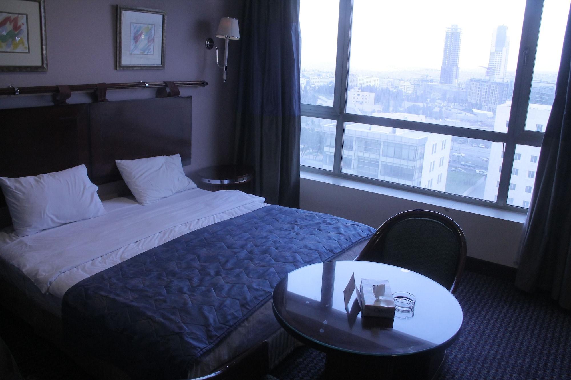 Le Vendome Hotel Amman Esterno foto