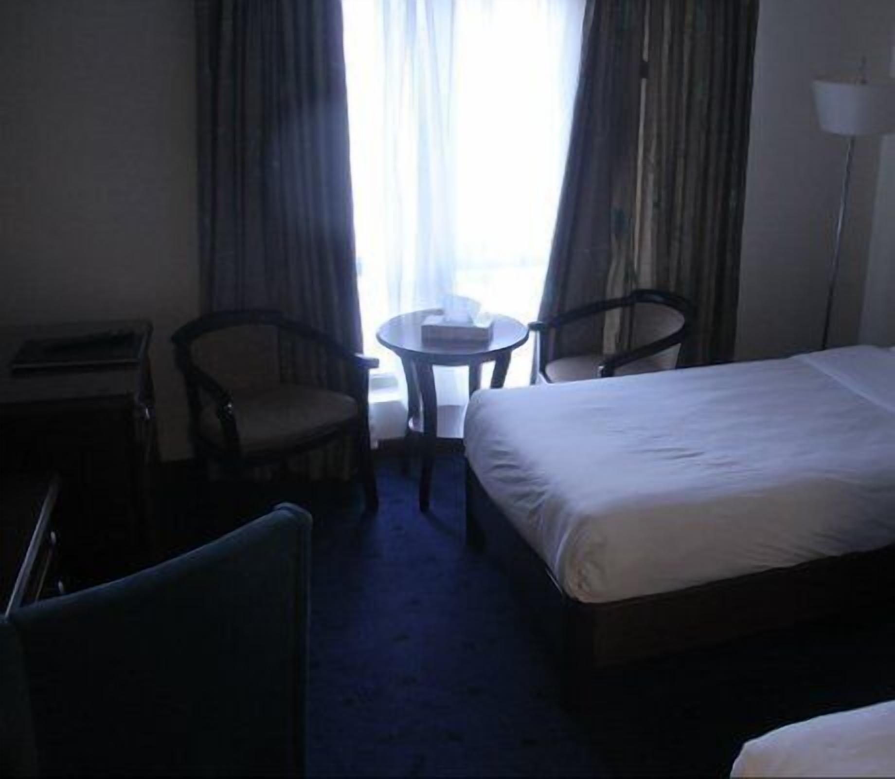 Le Vendome Hotel Amman Esterno foto