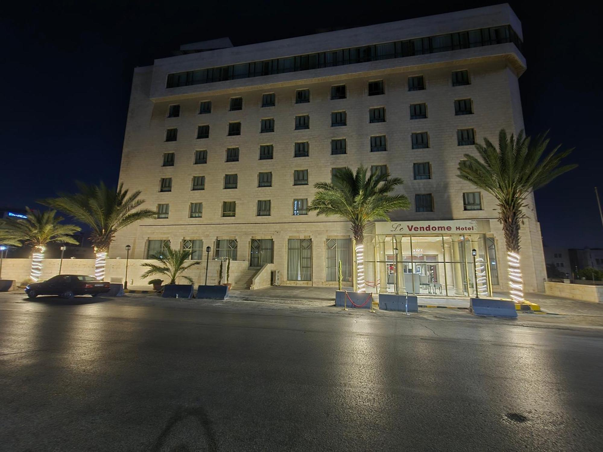 Le Vendome Hotel Amman Esterno foto