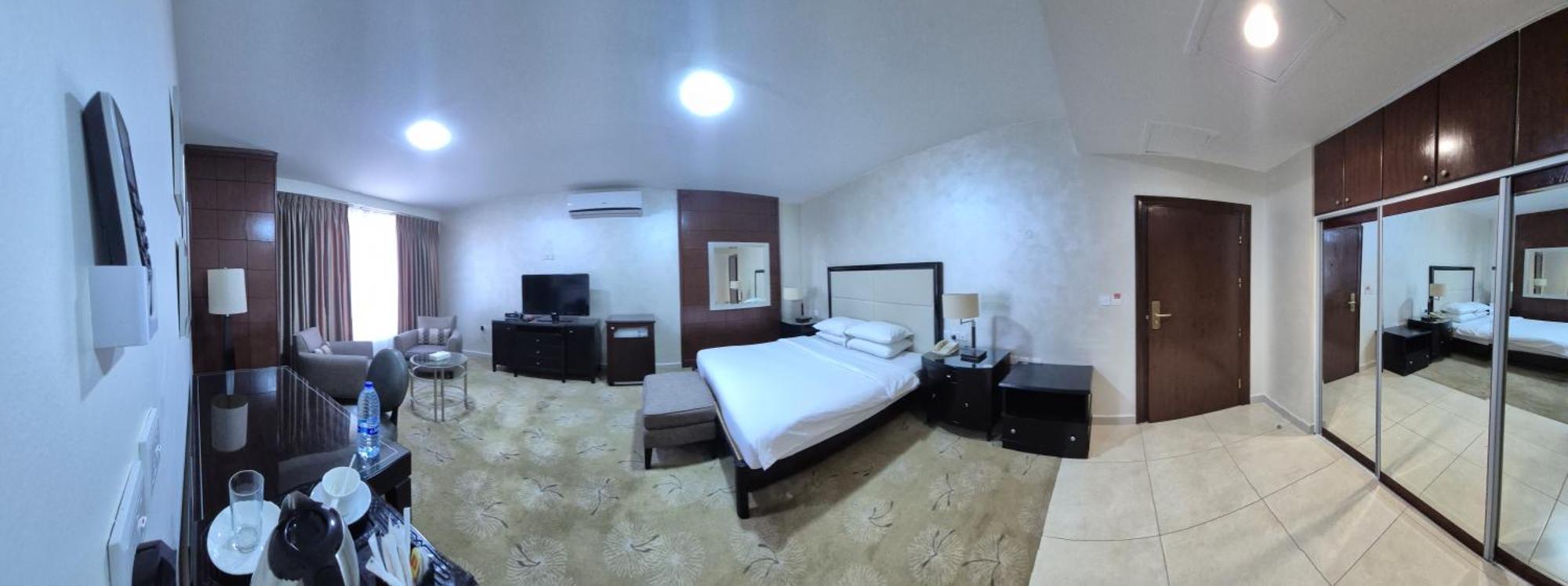 Le Vendome Hotel Amman Esterno foto