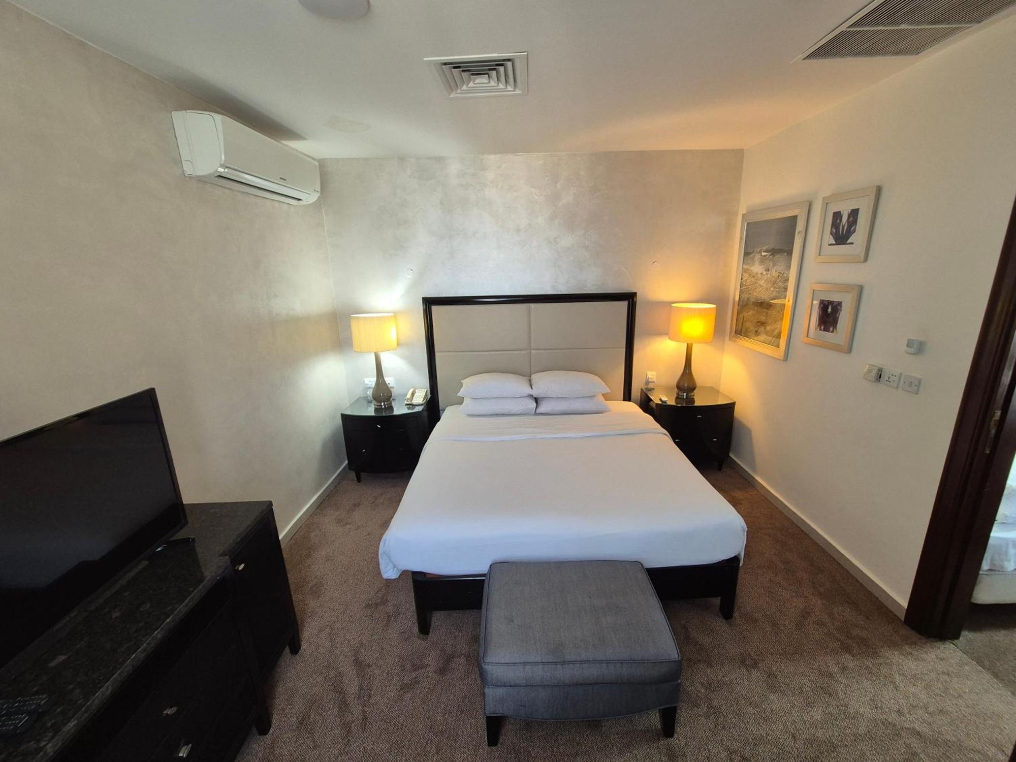 Le Vendome Hotel Amman Esterno foto