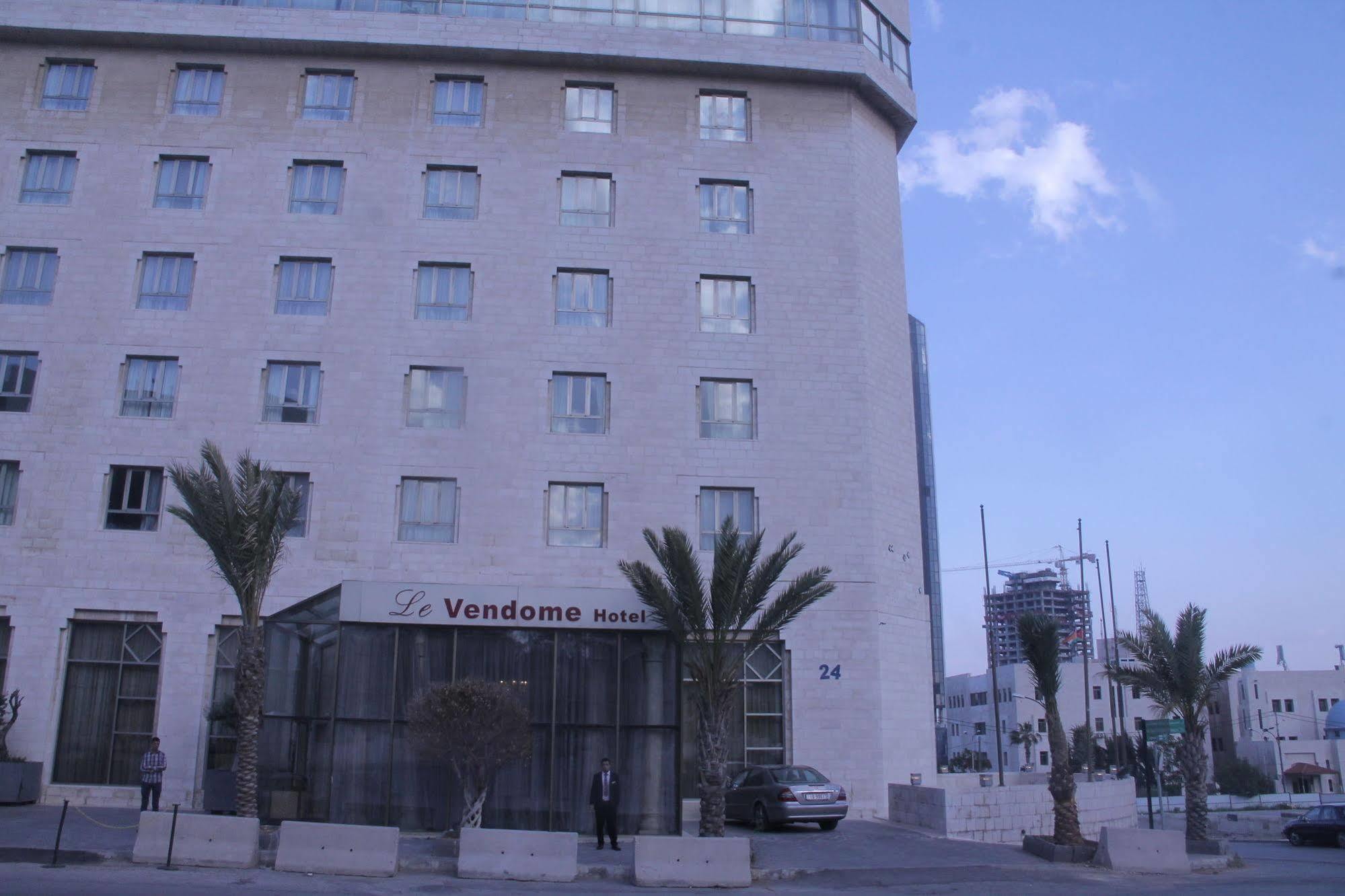 Le Vendome Hotel Amman Esterno foto